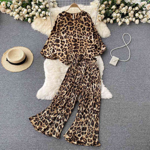 casual fashion pieces set ladys elegant loose vintage leopard print pleated wide leg pants suits new spring fall 2022 t220729, Gray
casual fashion pieces set ladys elegant loose vintage leopard print pleated wide leg pants suits new spring fall 2022 t220729, Gray