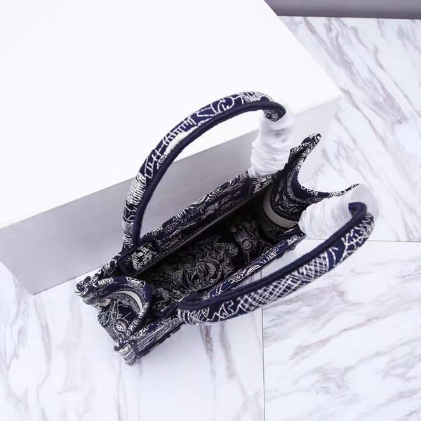 ladies' bags whatsapp86 18724058611 high-end custom quality beautiful fashion long shoulder strap crossbody bag 0587358
ladies' bags whatsapp86 18724058611 high-end custom quality beautiful fashion long shoulder strap crossbody bag 0587358
