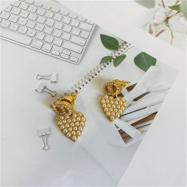 2022 20% off designer jewelry di d family love fashion letter pearl net red with simple and versatile earrings female, Golden
2022 20% off designer jewelry di d family love fashion letter pearl net red with simple and versatile earrings female, Golden