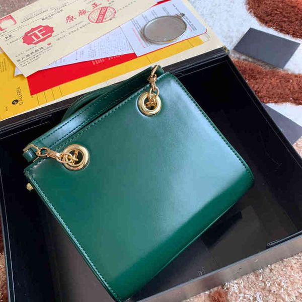 designer letter s highest quality leather portable single shoulder women's bag messenger handbag wholesale
designer letter s highest quality leather portable single shoulder women's bag messenger handbag wholesale