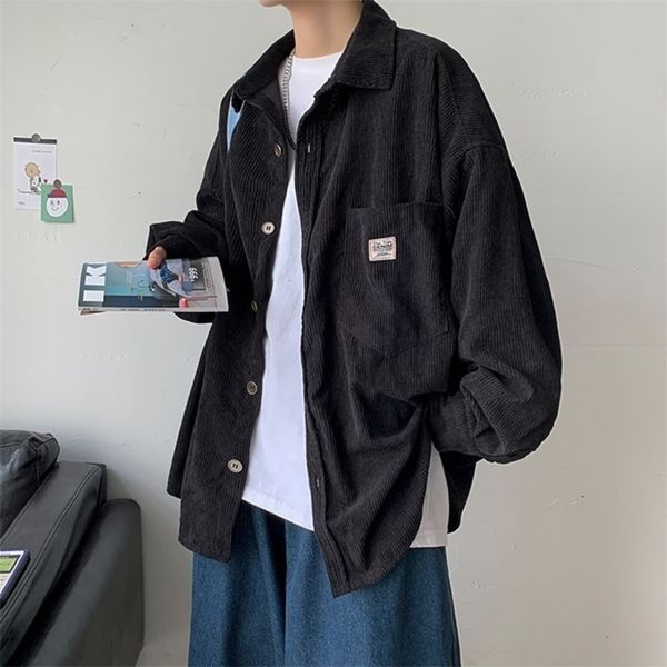 noestamal corduroy men shirts loose casual vintage lapel male jacket shirt korean style streetwear man cardigan 220322, White;black
noestamal corduroy men shirts loose casual vintage lapel male jacket shirt korean style streetwear man cardigan 220322, White;black