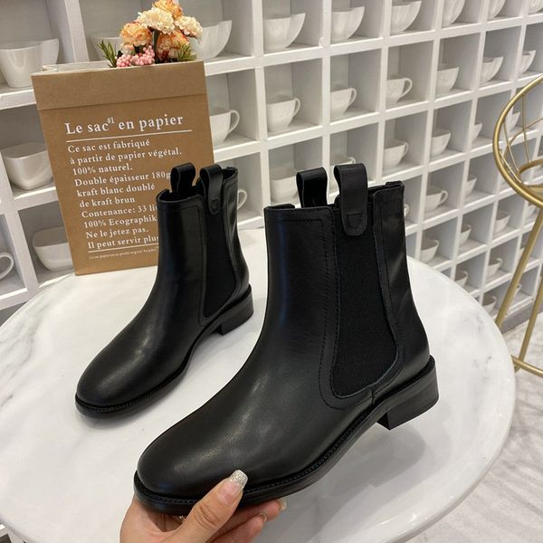 women's classic ankle knight boots, retro elements,characteristics of beautiful appearance, comfortable foot feeling, wear resistances, Black
women's classic ankle knight boots, retro elements,characteristics of beautiful appearance, comfortable foot feeling, wear resistances, Black