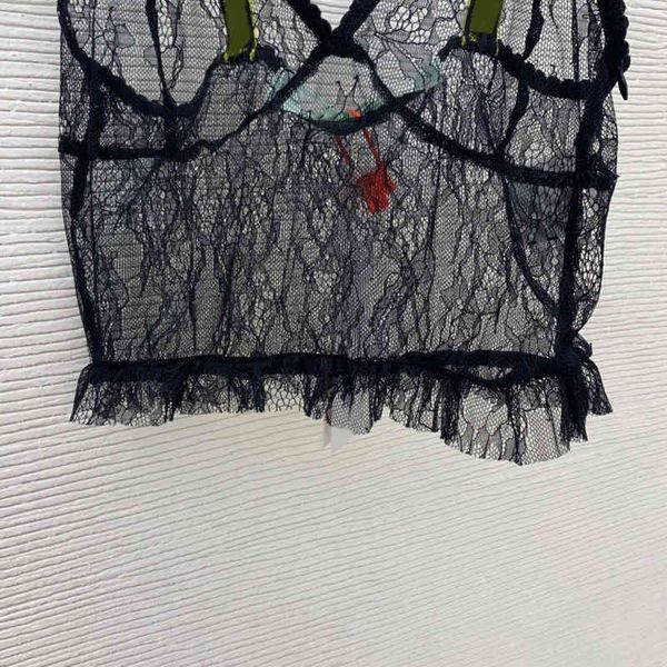 women's swimwear new perspective water-soluble lace fabric splicing contrast ribbon vest letter briefs two-piece set, White;black
women's swimwear new perspective water-soluble lace fabric splicing contrast ribbon vest letter briefs two-piece set, White;black