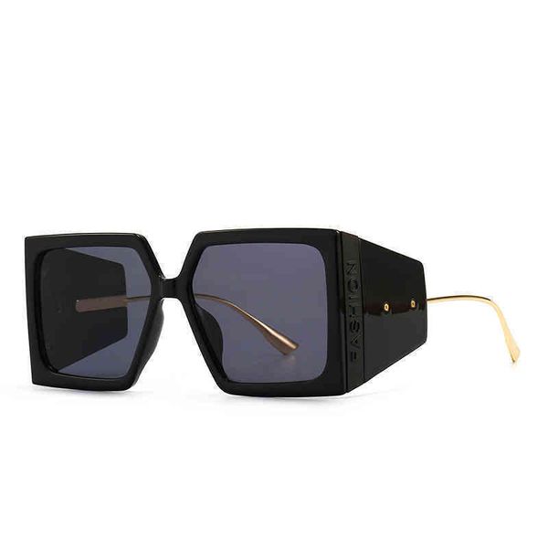 new modern box sunglass ins fengjiepai sunglass 86002, White;black
new modern box sunglass ins fengjiepai sunglass 86002, White;black