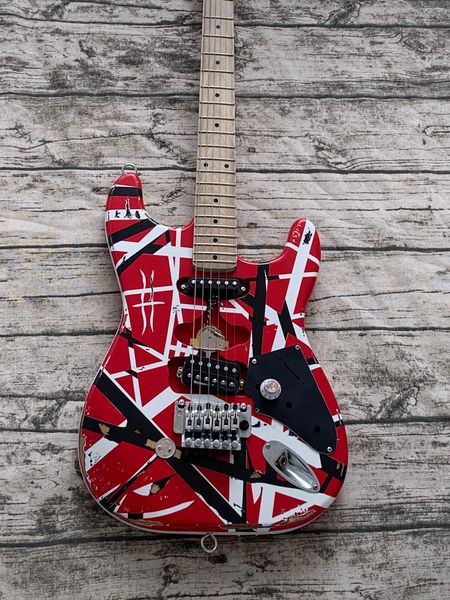 aged relic electric guitar edward eddie van halen heavy relic striped frankie maple neck
aged relic electric guitar edward eddie van halen heavy relic striped frankie maple neck
