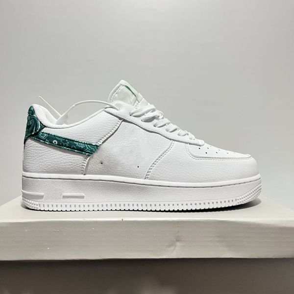 2022 wear-resisting men women skateboard shoes comfortable non-slip low cut lace-up leather casual outdoor sneakers, Black
2022 wear-resisting men women skateboard shoes comfortable non-slip low cut lace-up leather casual outdoor sneakers, Black