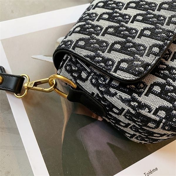 85% off sell at a low pricefrench jacquard armpit stick fashion single messenger small 2ap
85% off sell at a low pricefrench jacquard armpit stick fashion single messenger small 2ap