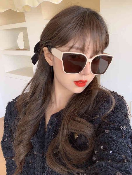sunglasses small xiangfeng female star plate large box anti ultraviolet myopia glasses 5759, White;black
sunglasses small xiangfeng female star plate large box anti ultraviolet myopia glasses 5759, White;black