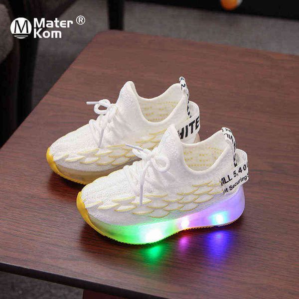 size 21-30 children casual shoes with luminous sole breathable baby boys sneakers glowing toddler led for kids y220510, Black;red
size 21-30 children casual shoes with luminous sole breathable baby boys sneakers glowing toddler led for kids y220510, Black;red