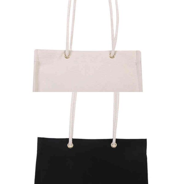 45% new canvas fashion handbag large capacity printed shoulder diagonal manufacturer's latest quality fashionable bags
45% new canvas fashion handbag large capacity printed shoulder diagonal manufacturer's latest quality fashionable bags