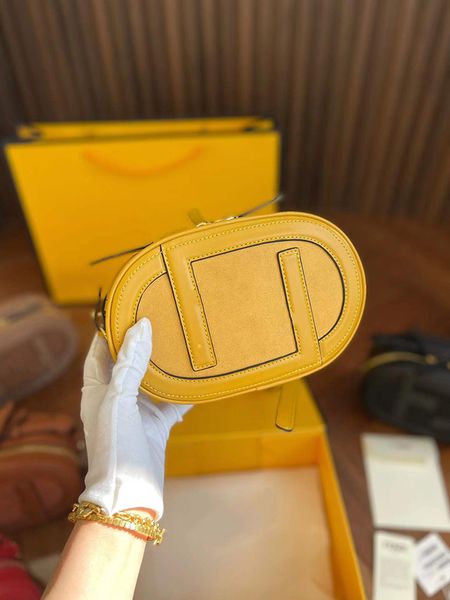 designer 2022 new women shouler bags yellow luxurys cross body fashion letters small designers purses camera case oval 18cm
designer 2022 new women shouler bags yellow luxurys cross body fashion letters small designers purses camera case oval 18cm