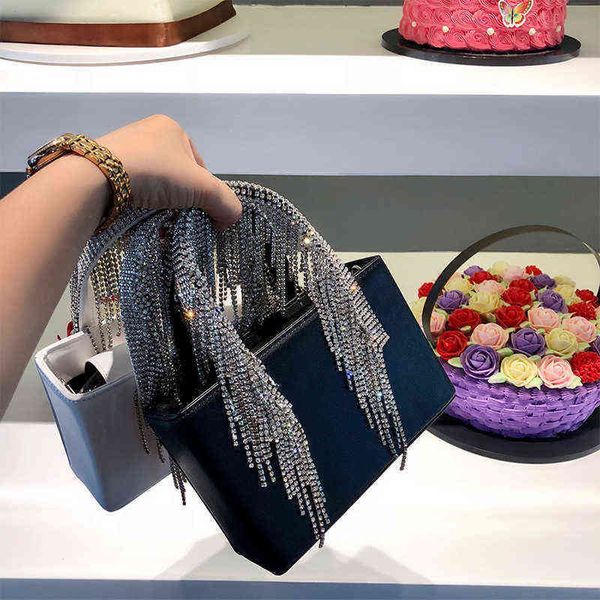 textured leather chain tassel handbag luxury diamond shoulder cross shiny evening wedding 220516
textured leather chain tassel handbag luxury diamond shoulder cross shiny evening wedding 220516