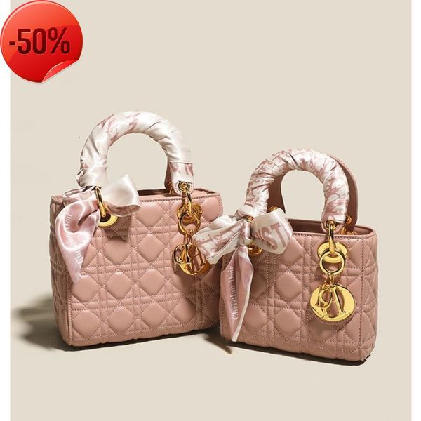 designer bags leather women's 2022 new fashion versatile msenger hand classic princs's advanced lingge single shoulder tote purses
designer bags leather women's 2022 new fashion versatile msenger hand classic princs's advanced lingge single shoulder tote purses