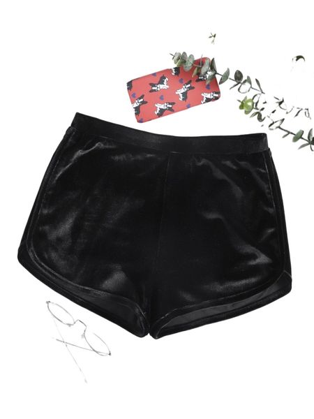 velvet mid-rise dolphin shorts h1md#, White;black 
velvet mid-rise dolphin shorts h1md#, White;black