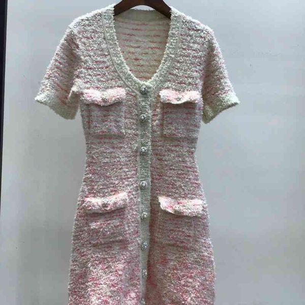casual dresses autumn and winter thickened small fragrance special butterfly yarn knitted women's single breasted dress, Black;gray
casual dresses autumn and winter thickened small fragrance special butterfly yarn knitted women's single breasted dress, Black;gray