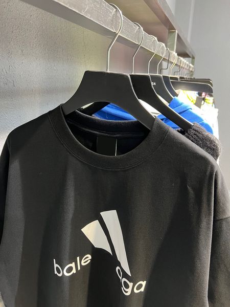 2023 men's plus tees & polos round neck embroidered and printed polar style summer wear with street pure cotton m set shorts tshirt set, White;black
2023 men's plus tees & polos round neck embroidered and printed polar style summer wear with street pure cotton m set shorts tshirt set, White;black