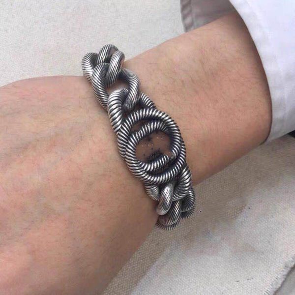 2022 fashion designer two g bracelets classic logo twist chain men and women line up winner jewelry boyfriend commemorative gift 542, Black
2022 fashion designer two g bracelets classic logo twist chain men and women line up winner jewelry boyfriend commemorative gift 542, Black
