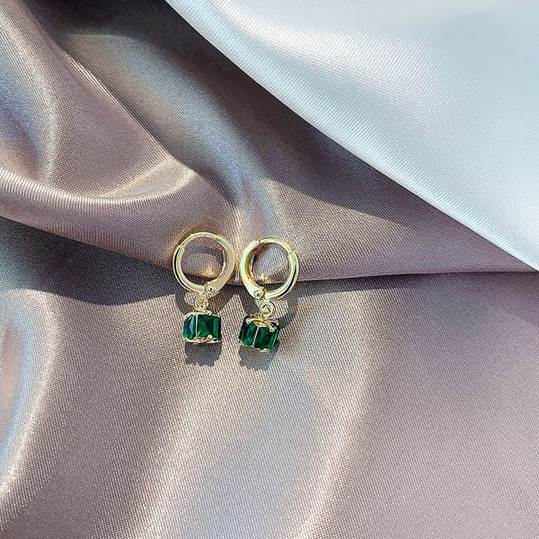 emerald square gemstone graceful south korea dongdaemun retro stud earrings personality simple wholesale eardrop, Golden
emerald square gemstone graceful south korea dongdaemun retro stud earrings personality simple wholesale eardrop, Golden