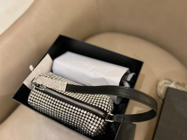 2022 ss luxurys handbags diamond women shoulder bag wallets season chains underarm purses fashion lady designers handbags bling leather shin
2022 ss luxurys handbags diamond women shoulder bag wallets season chains underarm purses fashion lady designers handbags bling leather shin