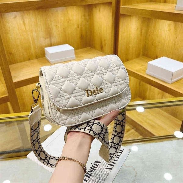 style small texture single summer armpit fashion simple messenger 75% off factory sales
style small texture single summer armpit fashion simple messenger 75% off factory sales