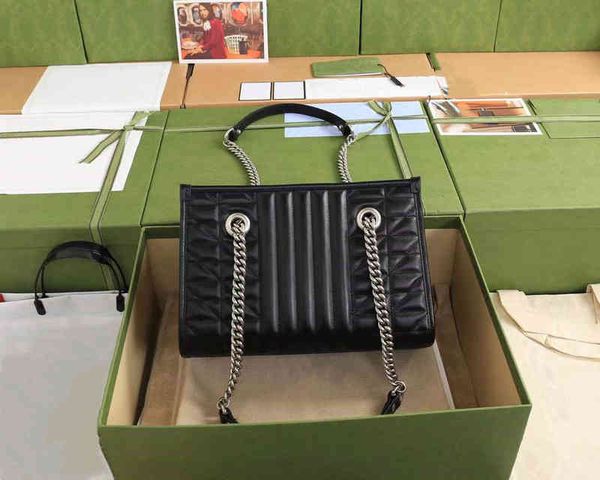 2022 fashion ladies genuine leather tote bags luxury designer simple large capacity handbags
2022 fashion ladies genuine leather tote bags luxury designer simple large capacity handbags