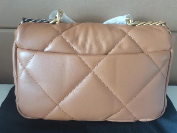 5a wallet bags c19 as1160 26cm as1161 30cm flap handbags brown color lambskin leather shoulder handbags purse for women with dust bag, Red;black
5a wallet bags c19 as1160 26cm as1161 30cm flap handbags brown color lambskin leather shoulder handbags purse for women with dust bag, Red;black