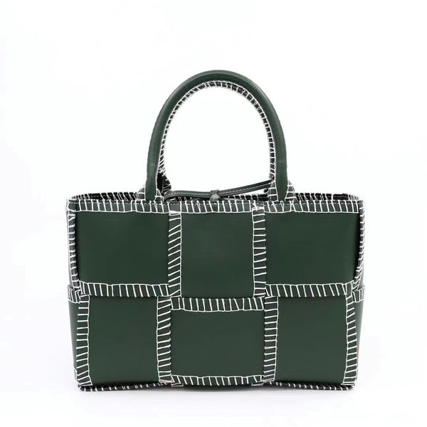 large square totes shopping handbag sewing stitched woven bag beach tote bags for women luxury genuine leather tote fashion handbags designe
large square totes shopping handbag sewing stitched woven bag beach tote bags for women luxury genuine leather tote fashion handbags designe