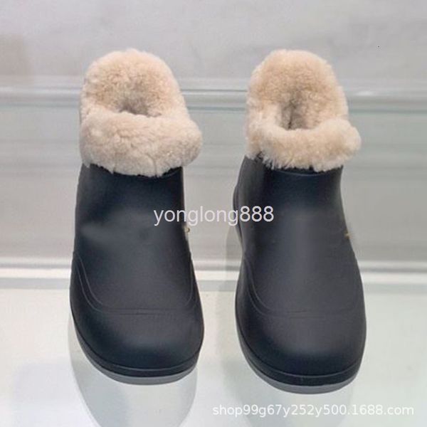 boots winter snow boots women's thickened fashion northeast plush cotton shoes non slip warm, Black
boots winter snow boots women's thickened fashion northeast plush cotton shoes non slip warm, Black