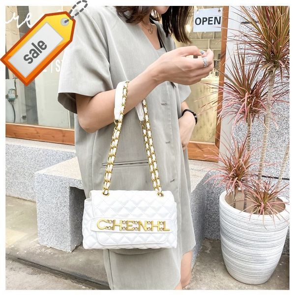 women's new style lingge chain fashion capacity ladies tassel shoulder bag large letter handbag casual factory outlet
women's new style lingge chain fashion capacity ladies tassel shoulder bag large letter handbag casual factory outlet