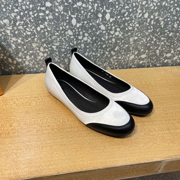 2022 spring new fashion womens white causal shoes luxury printed tennis sneakers platform running shoes driving loafers, Black
2022 spring new fashion womens white causal shoes luxury printed tennis sneakers platform running shoes driving loafers, Black