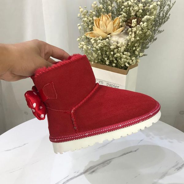 boots 2022 fashion snow genuine leather for girls boys winter warm children' shoes plush fur botas kids, Black;grey
boots 2022 fashion snow genuine leather for girls boys winter warm children' shoes plush fur botas kids, Black;grey