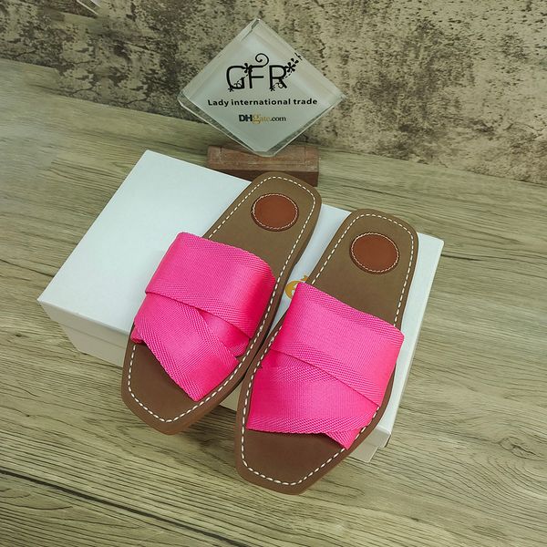 2022 fashion flat sandals slippers slides summer square head straw woven sponge cake muller slippers women wear heel cross belt 02, Black
2022 fashion flat sandals slippers slides summer square head straw woven sponge cake muller slippers women wear heel cross belt 02, Black