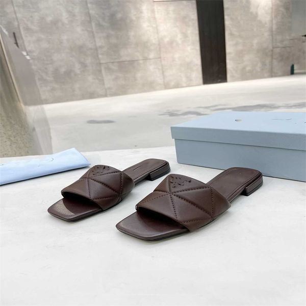 prad casual luxury fashion summer prad men women sandals slippers multicolor platform wedge heels letters f-7 ektd 5820, Black
prad casual luxury fashion summer prad men women sandals slippers multicolor platform wedge heels letters f-7 ektd 5820, Black