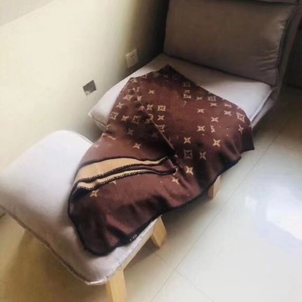 wool blanket, four seasons usable blanket designed by famous designers, 160*130cm crochet soft shawl portable, Silver
wool blanket, four seasons usable blanket designed by famous designers, 160*130cm crochet soft shawl portable, Silver