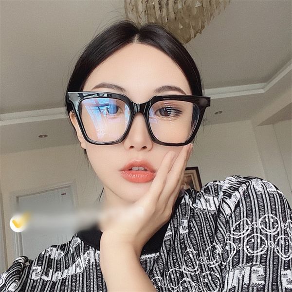 sunglasses xiaoxiangjia's fashion square letter mirror leg star ch7329, White;black
sunglasses xiaoxiangjia's fashion square letter mirror leg star ch7329, White;black