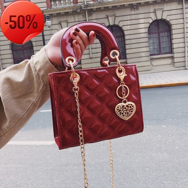 luxury designerhigh sense small women's new net red versatile foreign style messenger leather bright face fashion princess diana bag
luxury designerhigh sense small women's new net red versatile foreign style messenger leather bright face fashion princess diana bag