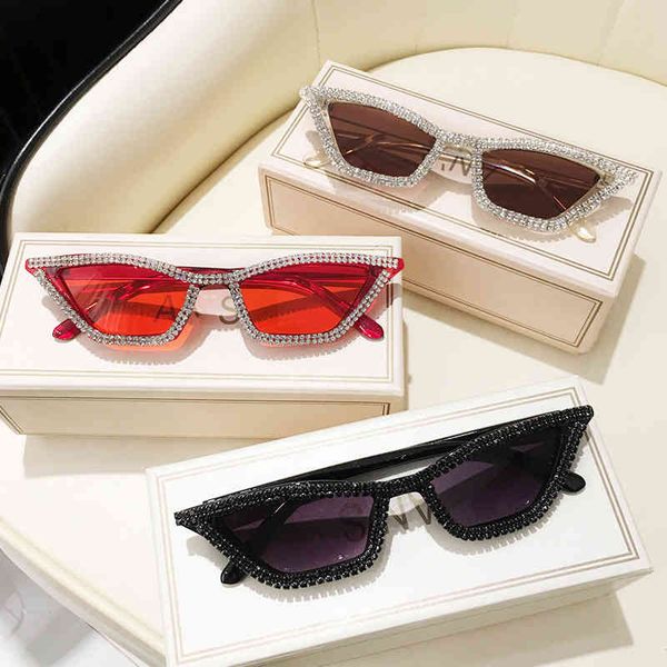 diamond inlaid cat's eye triangular sunglass tide ins concave shape diamond inlaid net red street shooting bouncing di decorative sungl, White;black
diamond inlaid cat's eye triangular sunglass tide ins concave shape diamond inlaid net red street shooting bouncing di decorative sungl, White;black