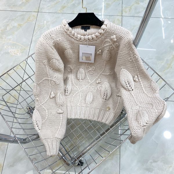 women's sweaters autumn and winter xiaoxiang sweater female heavy industry jacquard three-dimensional flower celebrity temperament open, White;black
women's sweaters autumn and winter xiaoxiang sweater female heavy industry jacquard three-dimensional flower celebrity temperament open, White;black