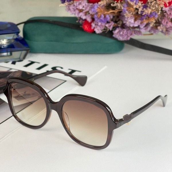 2022 women men fashion sunglasses black transparent plank thin frame big brown gradient square glasses available with box, White;black
2022 women men fashion sunglasses black transparent plank thin frame big brown gradient square glasses available with box, White;black