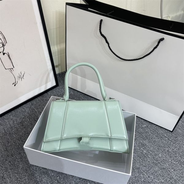 2022 shoulder bag cross body fashion ladies purse crocodile wallets lady alligator backpack handbags tote purses totes women wallet designer
2022 shoulder bag cross body fashion ladies purse crocodile wallets lady alligator backpack handbags tote purses totes women wallet designer