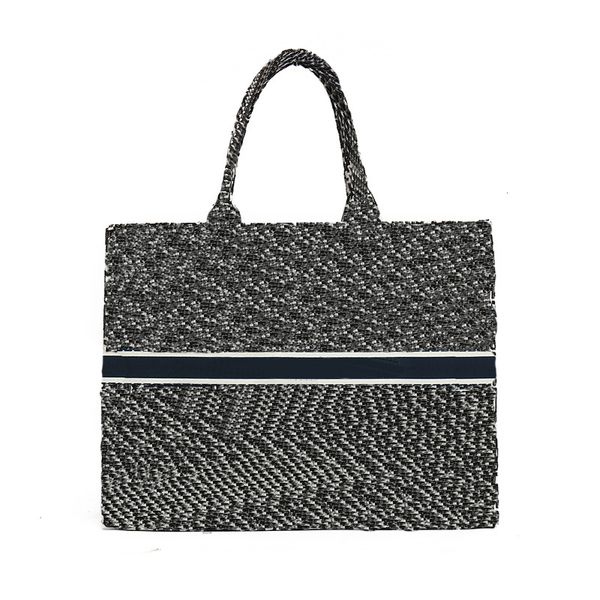 new ladies designer bags fashion luxury canvas embroidered tote bag square liner super messenger printed embroidery bag utility on the go
new ladies designer bags fashion luxury canvas embroidered tote bag square liner super messenger printed embroidery bag utility on the go