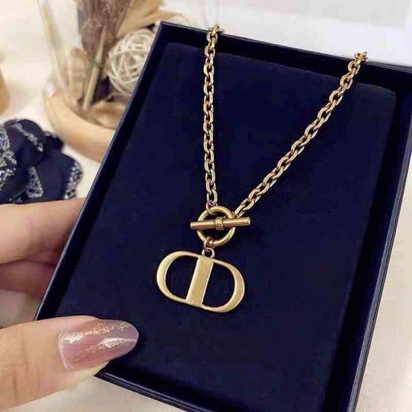 letter necklace female ins hip hop chain necklace light luxury niche net red same brass, Silver
letter necklace female ins hip hop chain necklace light luxury niche net red same brass, Silver