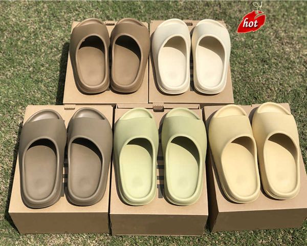 boots 2022 slides slippers foam runner desert sand triple black bone white resin slide sandal men women slipper with box full size
boots 2022 slides slippers foam runner desert sand triple black bone white resin slide sandal men women slipper with box full size