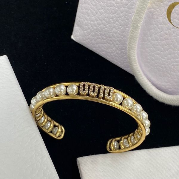 factory retail and wholesale dijia new open temperament letter pearl bracelet female d diamond bracelet jewelry, Black
factory retail and wholesale dijia new open temperament letter pearl bracelet female d diamond bracelet jewelry, Black