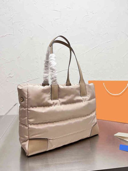 shopping bags shoulder bags luxury brand fashion simple large square bag women's designer capacity mobile phone handbags wallet 1220
shopping bags shoulder bags luxury brand fashion simple large square bag women's designer capacity mobile phone handbags wallet 1220