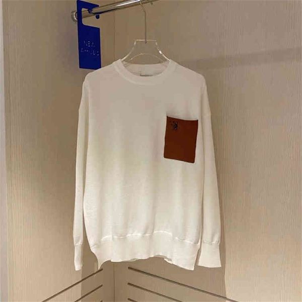 2022 new special offer early autumn solid color pocket stitching crew neck pullover sweater women's casual simple long sleeve sweater t, White
2022 new special offer early autumn solid color pocket stitching crew neck pullover sweater women's casual simple long sleeve sweater t, White