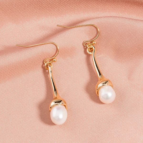 fashion designers accessories european and american ins style temperament long imitation pearl minimalism personality earrings tassel elegan, Silver
fashion designers accessories european and american ins style temperament long imitation pearl minimalism personality earrings tassel elegan, Silver