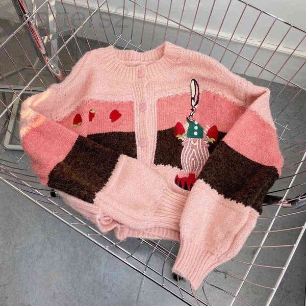 women's polos designer 22 early spring new cartoon rabbit strawberry embroidery color matching pink girl style short knitted cardigan, White
women's polos designer 22 early spring new cartoon rabbit strawberry embroidery color matching pink girl style short knitted cardigan, White