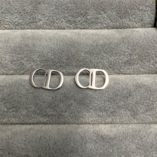 never fade extravagant jewelry men letter large small studs classic design earrings 316l stainless steel silver elagant women stud257u, Golden;silver
never fade extravagant jewelry men letter large small studs classic design earrings 316l stainless steel silver elagant women stud257u, Golden;silver