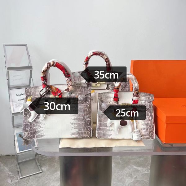 new colors women handbags purses designer fashion brand totes senior shoulder bags amazing quality with pony silk scarves 25cm 30cm 35cm
new colors women handbags purses designer fashion brand totes senior shoulder bags amazing quality with pony silk scarves 25cm 30cm 35cm